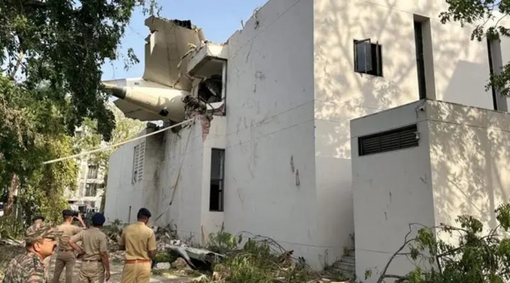 فوٹو بھارتی میڈیا