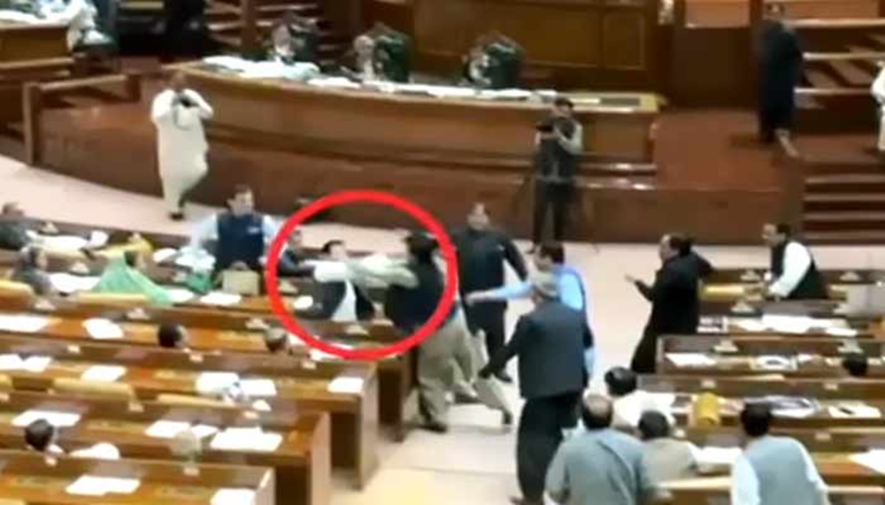 فوٹو بشکریہ مقامی میڈیا