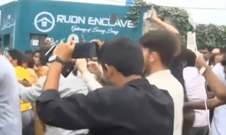 فوٹو بشکریہ سوشل میڈیا