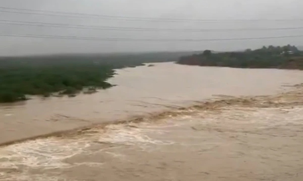 فوٹو مقامی میڈیا