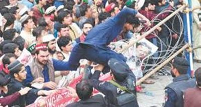 سلمان اکرم راجہ اور جنید اکبر کی کمپین رائیگاں گئی ، فائل فوٹو