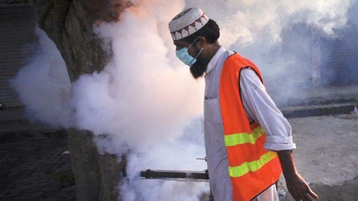  بلدیہ عظمیٰ کراچی کو اسپرے گاڑیوں کی قلت درپیش ہے، فائل فوٹو