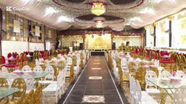 متحدہ کی آشیرواد سے 40 اور 50 گز کے رہائشی پلاٹوں پر بھی میرج ہال تعمیر کیے گئے تھے، فائل فوٹو