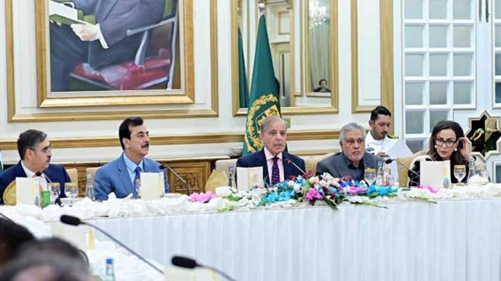 فوٹو بشکریہ سوشل میڈیا