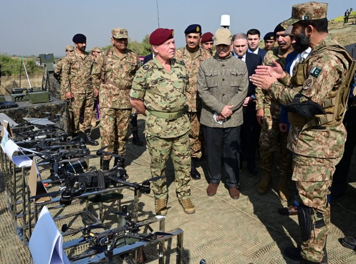 فوٹو آئی ایس پی اآر