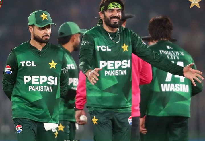 ٹی 20 ورلڈ کپ سیمی فائنل دوڑ : پاکستان کی امیدوں کا دیا روشن