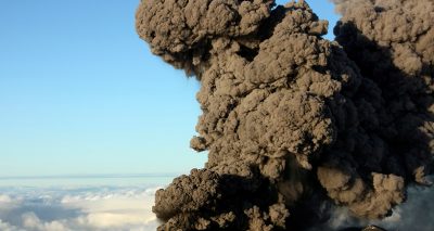 آتش فشانی راکھ۔ فائل فوٹو