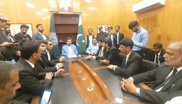 فوٹو سوشل میڈیا