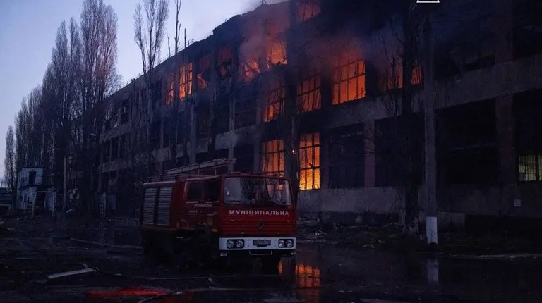 روسی حملے کے بعد یوکرینی میڈیا کی تصویر