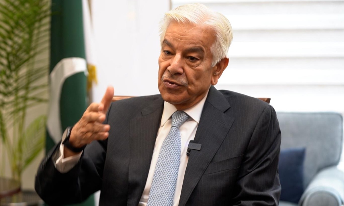 ہم نے فوج پر تنقید کی لیکن سرخ لکیر کبھی عبور نہیں کی،خواجہ آصف