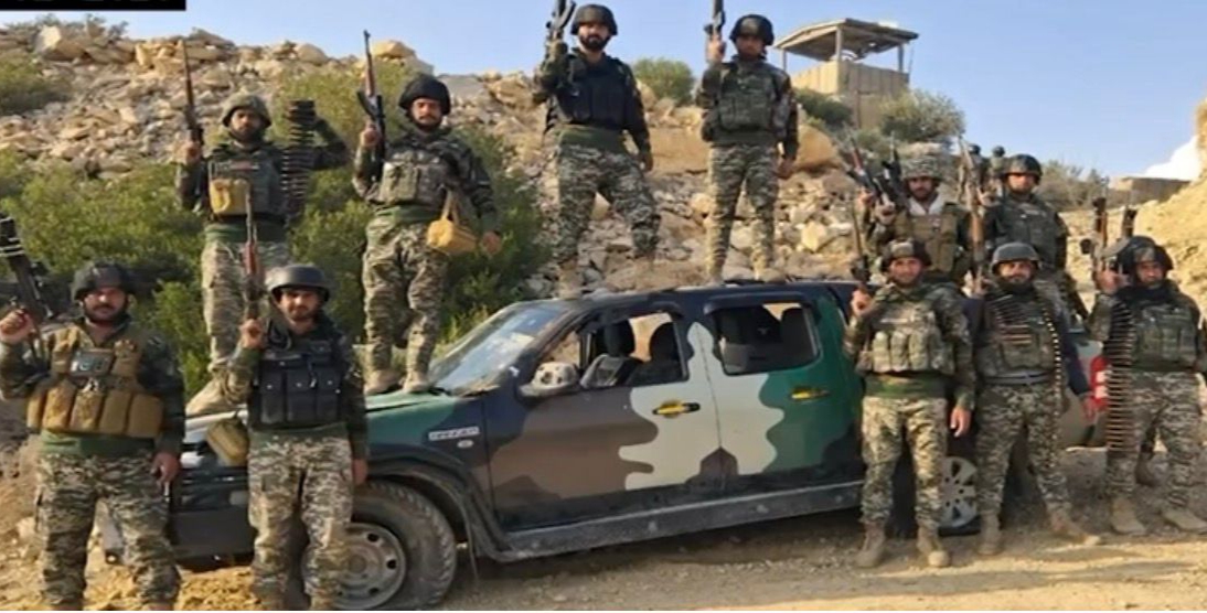 افغانستان میں پیٹرولیم ذخائر سمیت 29 اہداف پاک فوج کے غضب کا نشانہ۔ دشمن کی ہلاکتیں 297 ہو گئیں۔ 89 چوکیاں تباہ