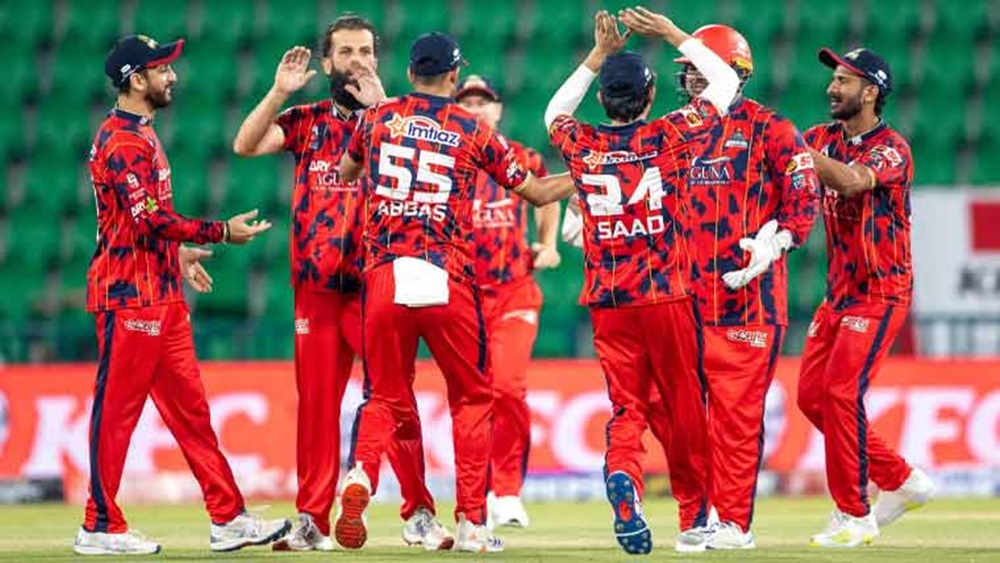 پی ایس ایل 11:کراچی کنگز نے لاہور قلندرز کو 4وکٹوں سے مات دیدی