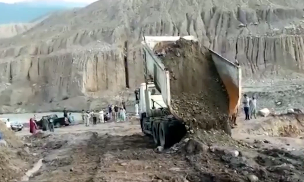 گلگت بلتستان میں بارش اور لینڈ سلائیڈنگ،شاہراہ قراقرم بند