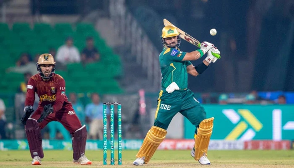 صاحبزادہ فرحان کی سنچری، ملتان سلطانز نے حیدرآباد کنگزمین کو 6 وکٹوں سے ہرادیا