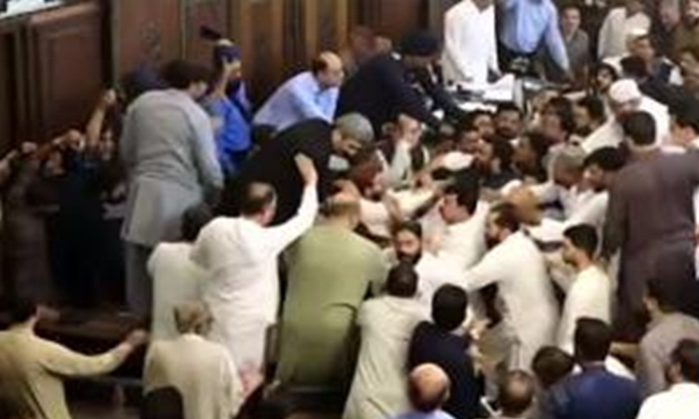 فوٹو سوشل میڈیا