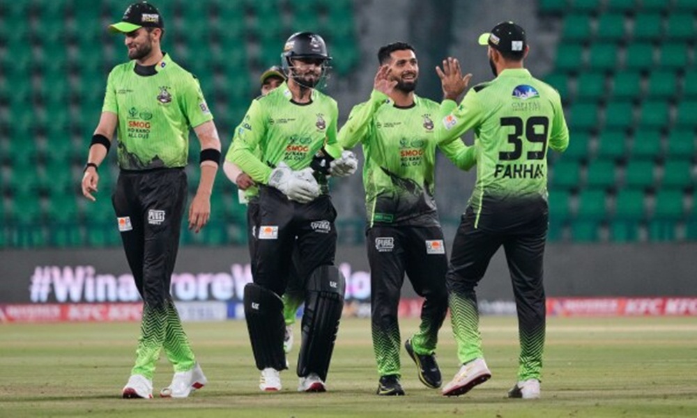 لاہور قلندرز کی شاندار فتح: ملتان سلطانز کو 20 رنز سے شکست