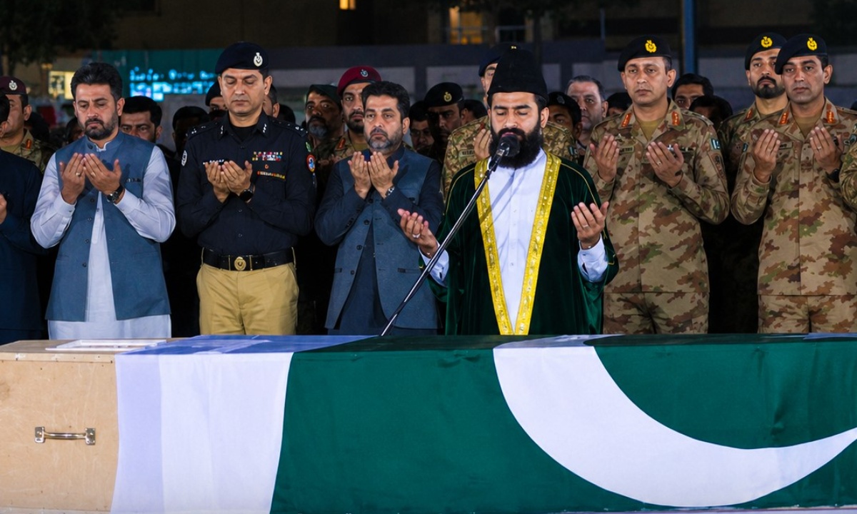 کوئٹہ میں شہید لیفٹیننٹ کرنل خالد حسین کی نماز جنازہ ادا