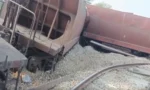 ٹنڈو آدم کے قریب مال گاڑی حادثے کا شکار،ریلوے ٹریفک معطل
