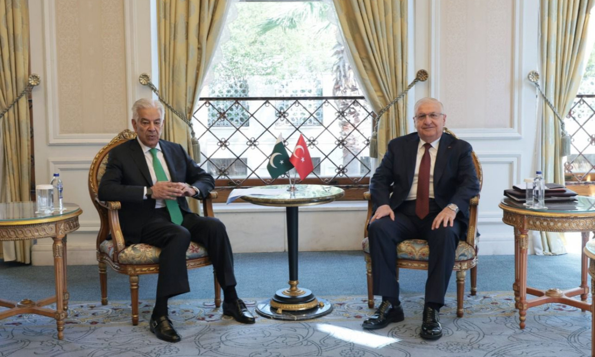خواجہ آصف اور ترک وزیرخارجہ یاشار گولر