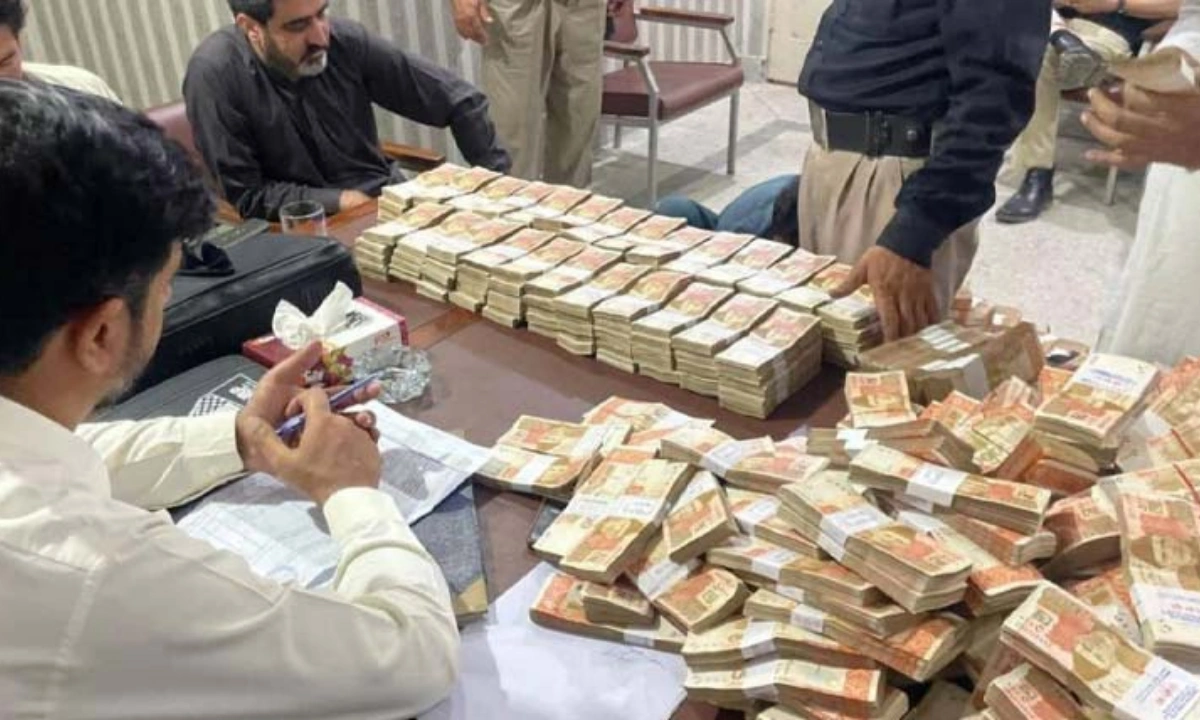 کوہستان مالیاتی سکینڈل میں ایک اور ملزم نے کلین چٹ خریدلی