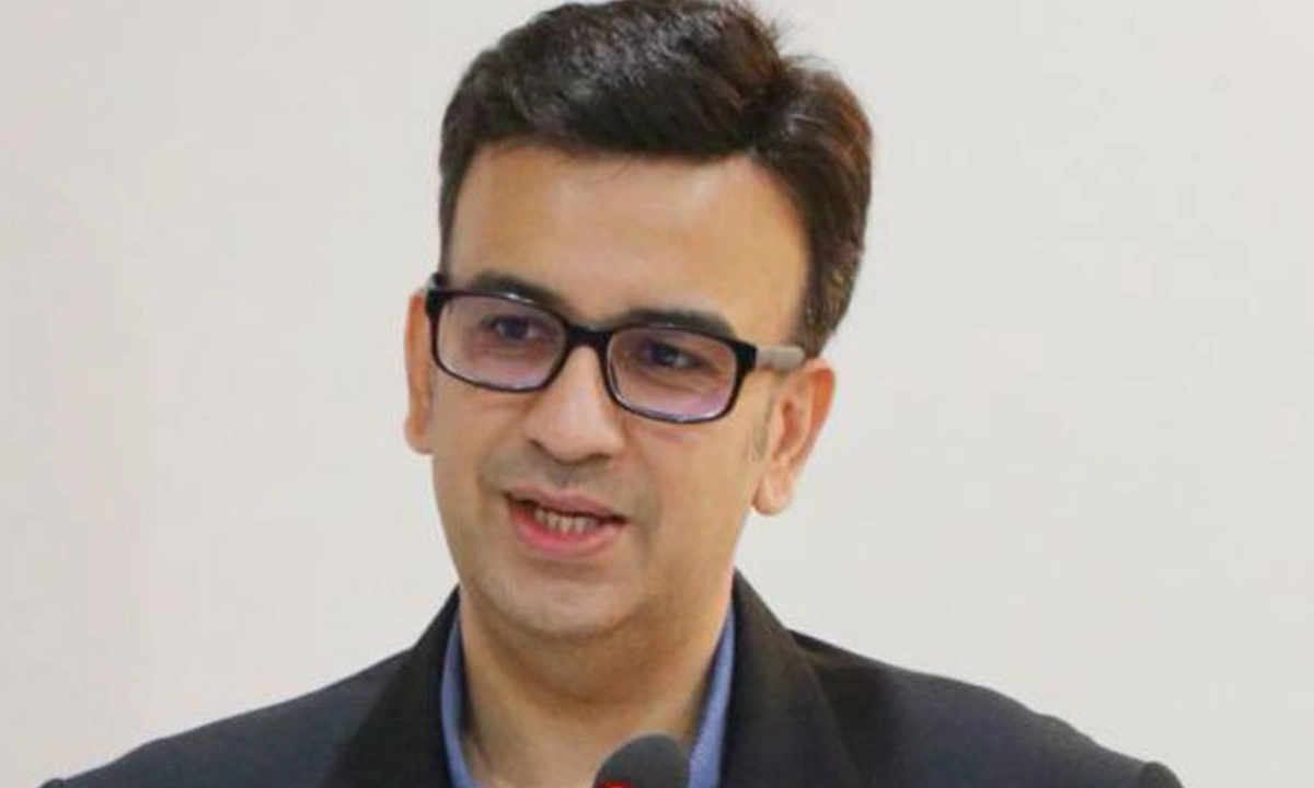 یادرگار فتح کی تقریب سے تین وزرائے اعلیٰ غائب کیوں تھے،منیب فاروق کا بڑا دعویٰ