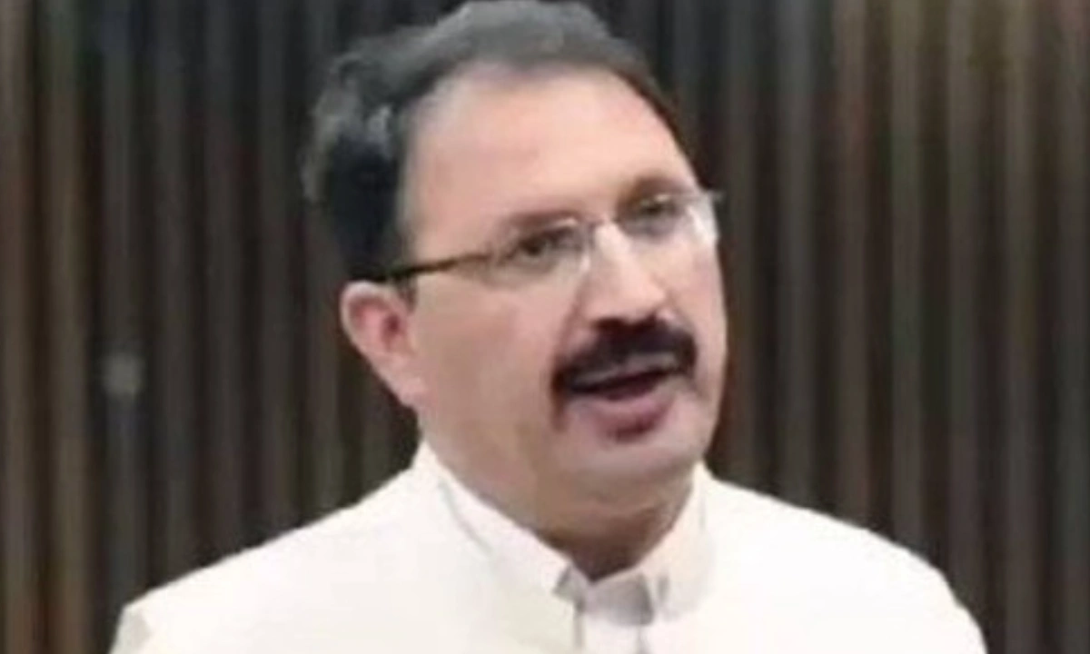 جنید اکبر کے خلاف توہین عدالت کی درخواست دائر ( فائل فوٹو)
