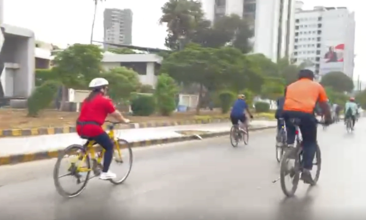 کراچی میں ورلڈ ہارٹ ڈے پر سائیکلنگ ایونٹ کا انعقاد