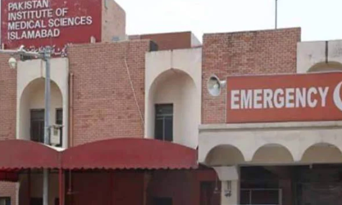 اسلام آباد میں ہنگامی صورتحال کا خدشہ، پمز اور پولی کلینک ہائی الرٹ