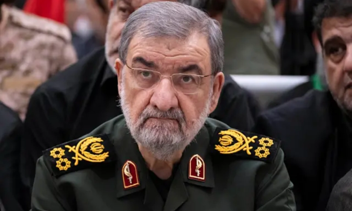 ایران سعودی عرب اور حوثیوں میں جنگ ختم کرانا چاہتا ہے:محسن رضائی