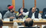 خاکروبوں کے مسائل پر بحث کے دوران سینیٹرز میں تلخ جملوں کا تبادلہ