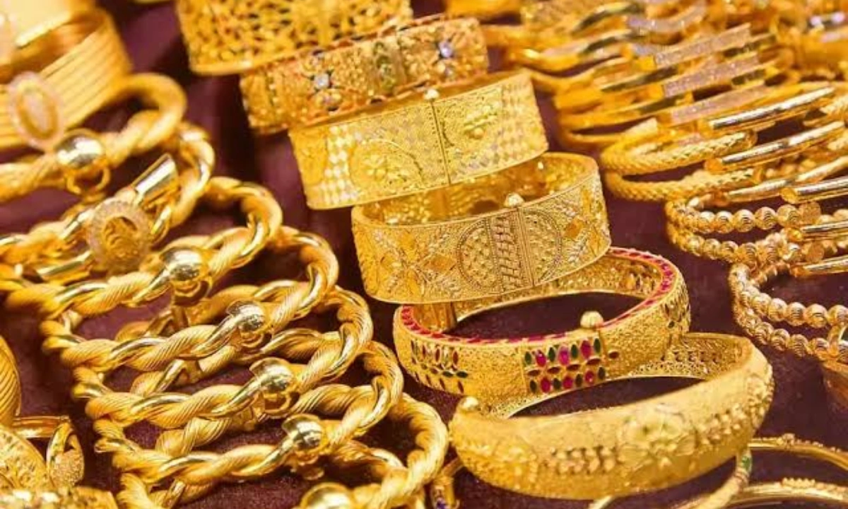 سونا فی تولہ 4 ہزار 300 روپے مہنگا ہوگیا