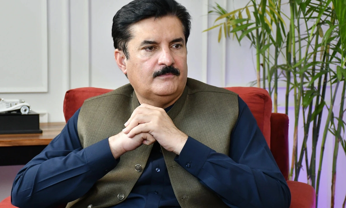 آئین نہ ماننے والوں سے بات نہیں ہوگی،فیصل کریم