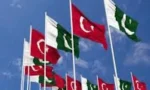 ترکی اور پاکستان کے پرچم، جن کی عکاسی دونوں ممالک کے درمیان دیرینہ تزویراتی تعلقات سے ہوتی ہے