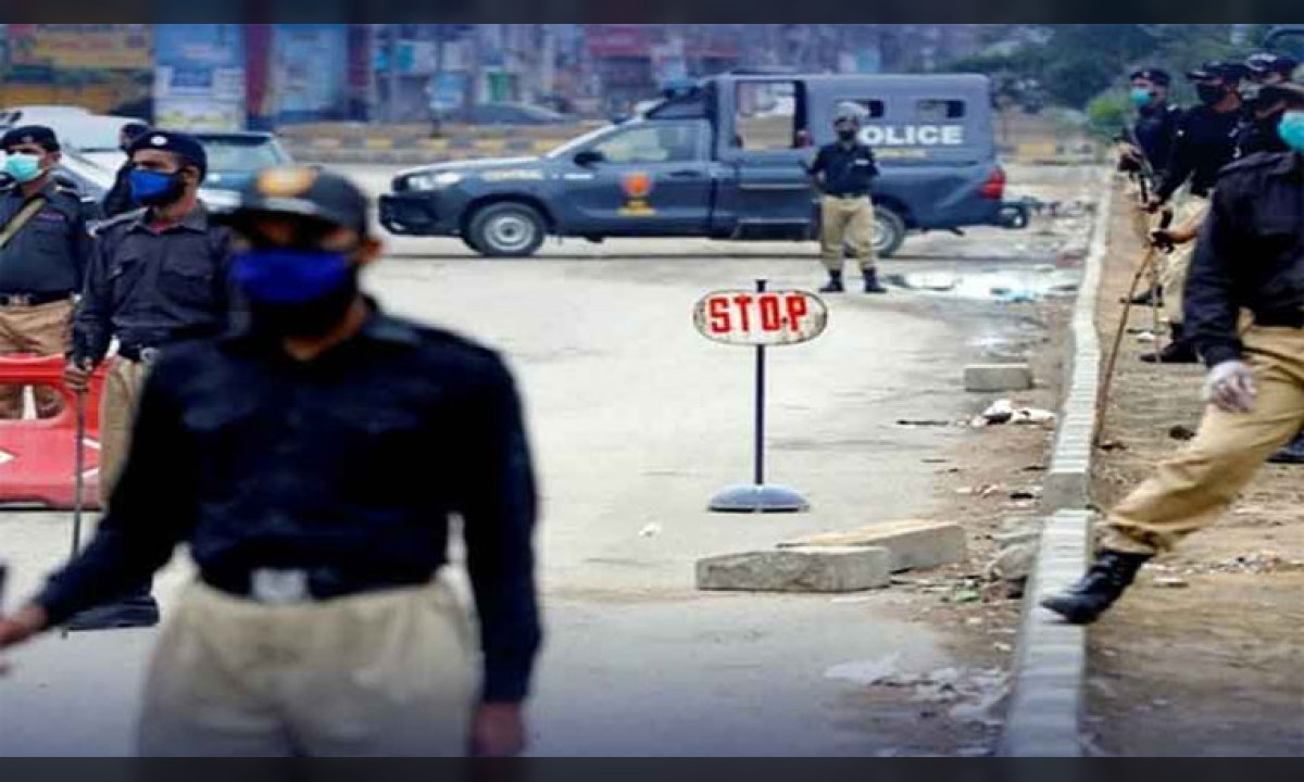 چلاس فائرنگ واقعہ، زخمی اہلکاروں کی منتقلی اور سکیورٹی آپریشن کے مناظر۔