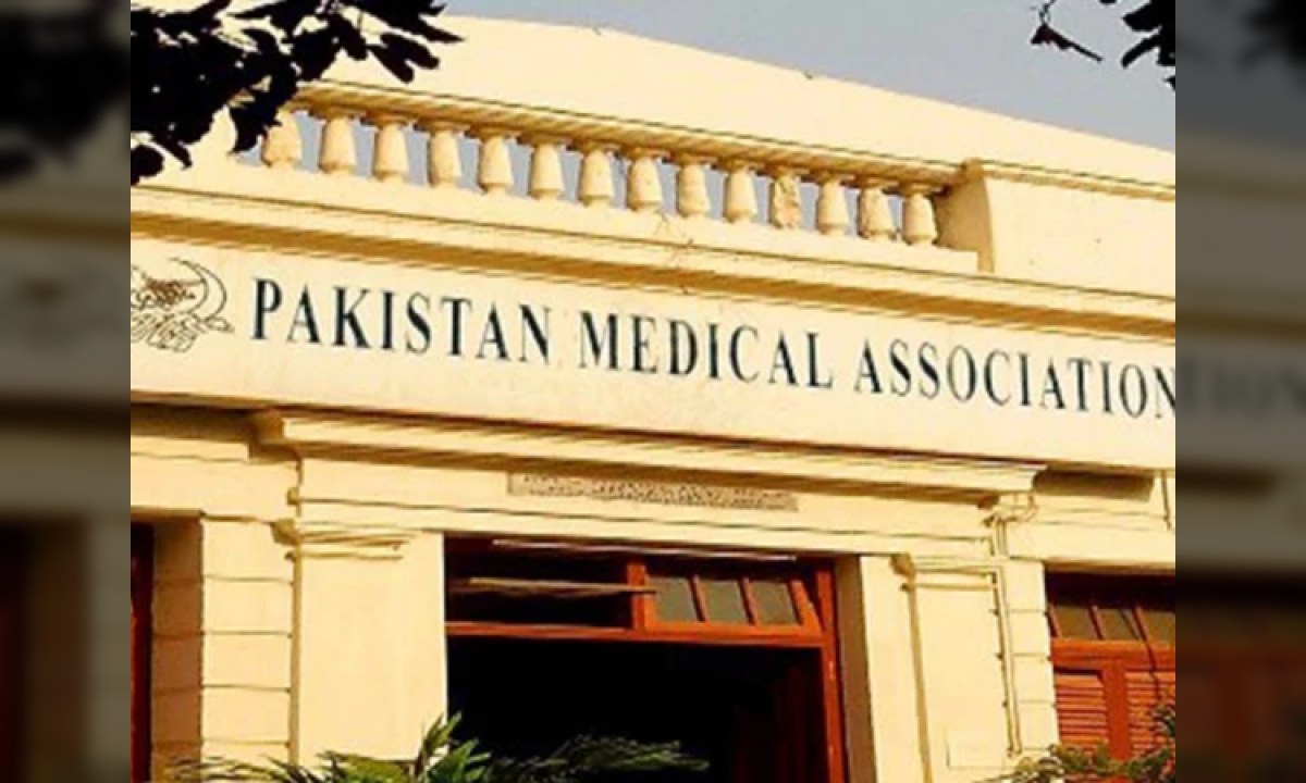 ایف بی آر پالیسیوں اور ہڑتال کے تناظر میں ایک علامتی منظر
