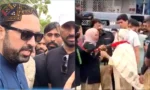 پی ٹی آئی خاتون نے پرچم لیے جانے کا منظر، دوسری جانب سہیل آفریدی انسپکٹر سے اظہار برہمی کرتے ہوئے