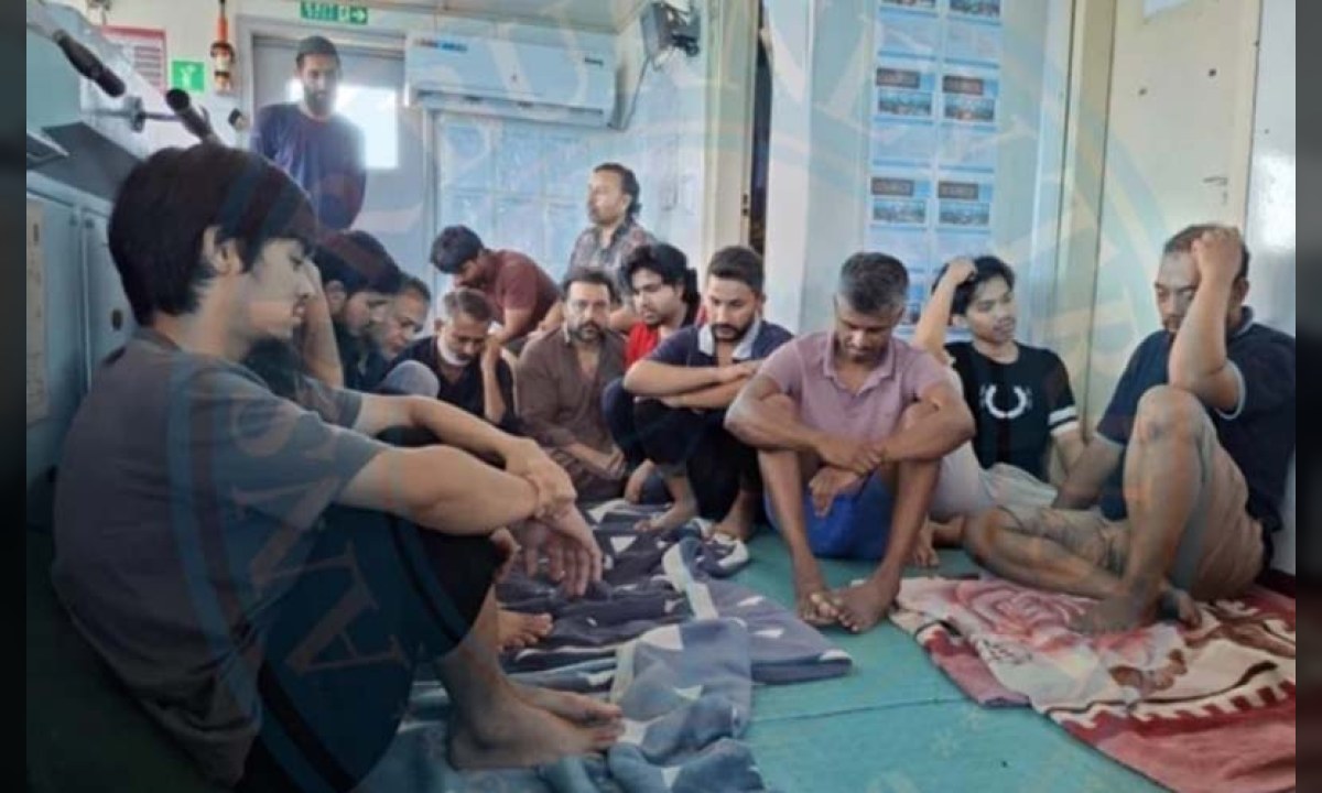 صومالیہ میں اغوا بحری جہاز کی بازیاب، تین پاکستانیوں سمیت 5 افراد جاں بحق