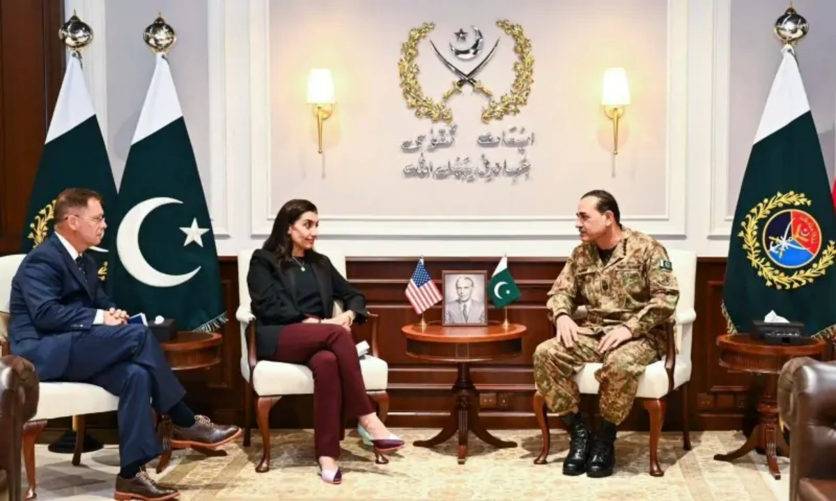 امریکی وفد فیلڈ مارشل عاصم منیر سے ملاقات کر رہا ہے