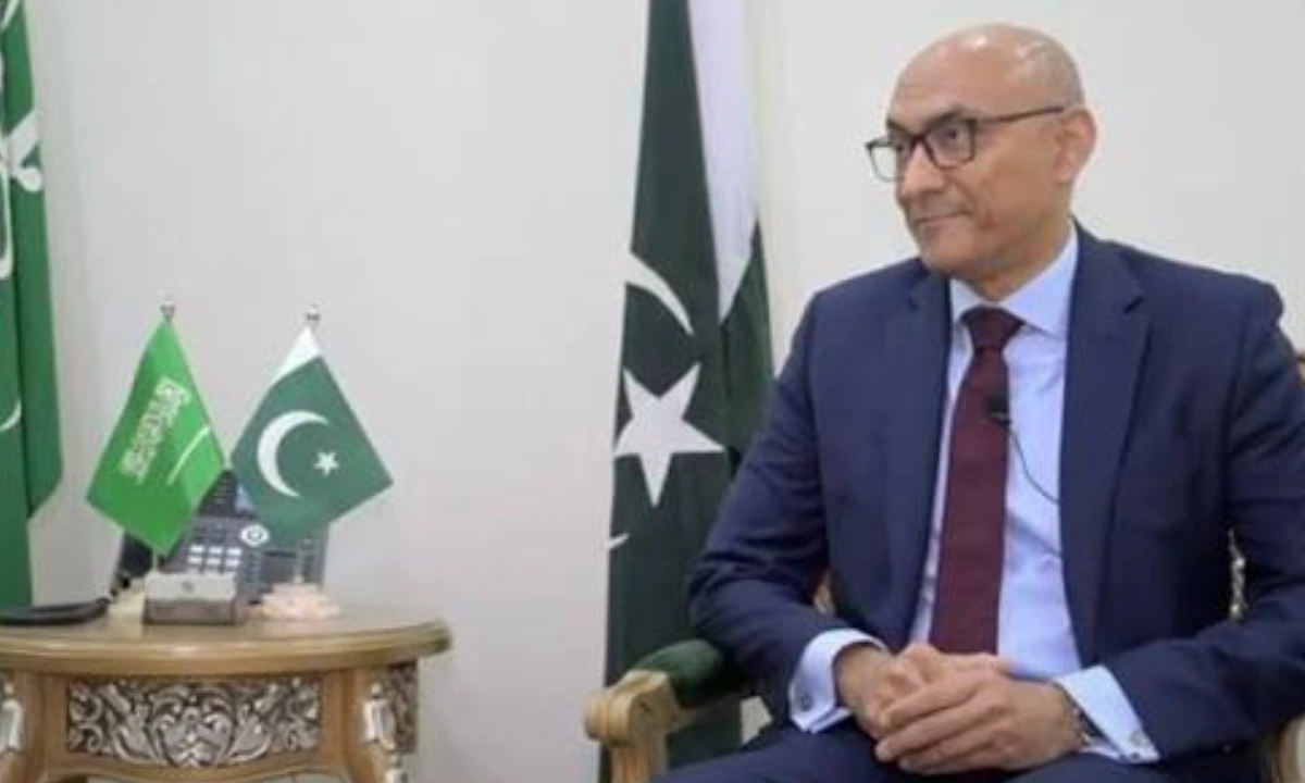 ریاض ایئرپورٹ پر حوثی حملے میں 17 پاکستانی زخمی ہوئے،پاکستانی سفیر کی تصدیق
