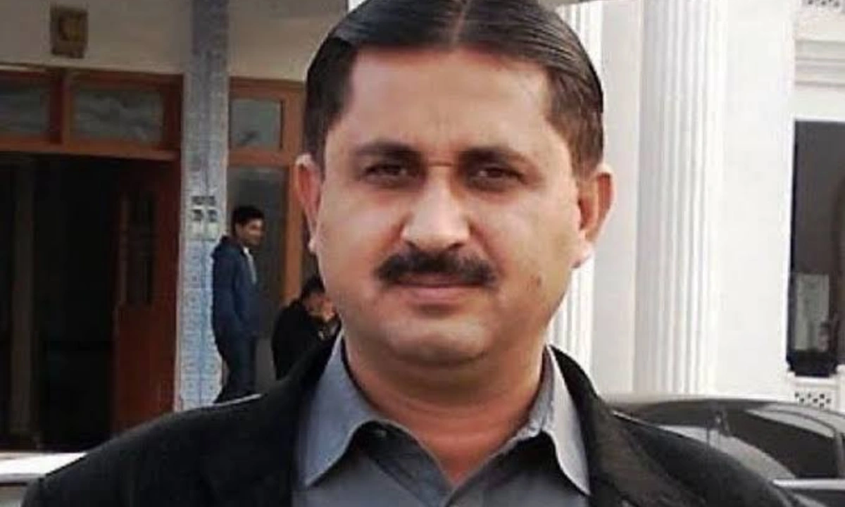 جعلی ڈگری کے فوجداری مقدمے میں جمشید دستی کی گرفتاری روک دی گئی