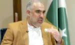اسد قیصر کے وارنٹ گرفتاری منسوخ، عبوری ضمانت بھی منظور