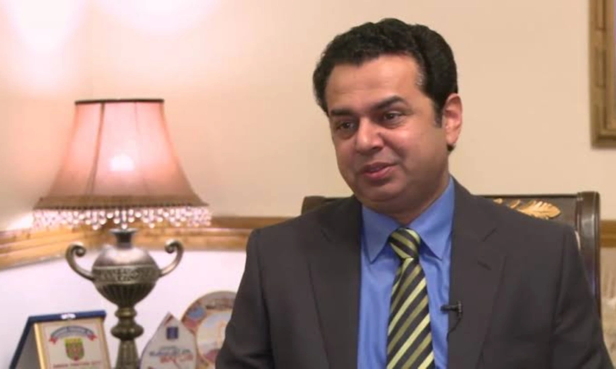 پی ٹی آئی پر پابندی آئینی طور پر ممکن ہے،طلال چودھری کا بیان