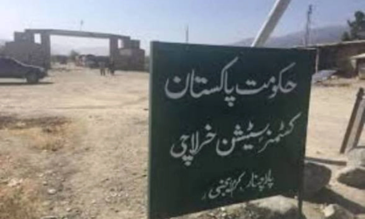 وزیرستان کے بعد کرم میں بھی پاک افغان سرحد پر جھڑپیں