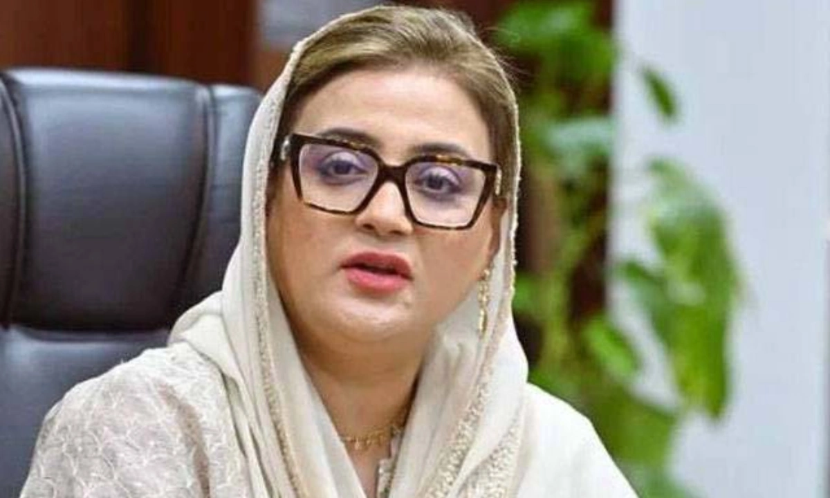 صوبائی وزیر نے اٹلی سے جوتا ساز منگوایا، صحافی کے دعوے پر عظمیٰ بخاری کا جواب