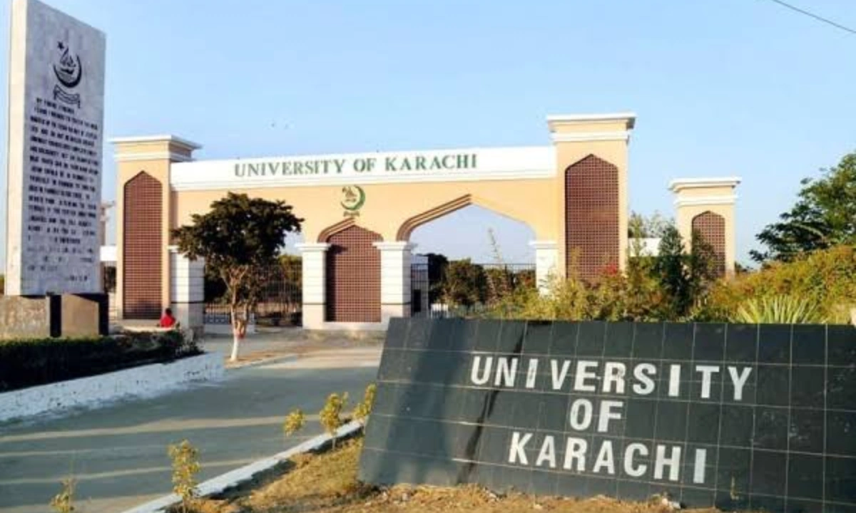 سندھ میں جامعات کے پروفیسرز کی ریٹائرمنٹ عمر 65 سال کرنے کا فیصلہ