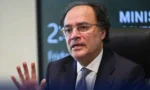 ملک میں ٹیکس نیٹ کو وسعت دینا ناگزیر ہے،وفاقی وزیر خزانہ