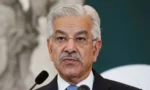 خواجہ آصف کا پی ٹی آئی کو مشورہ، سوشل میڈیا کے اثر سے نکلنے پر زور