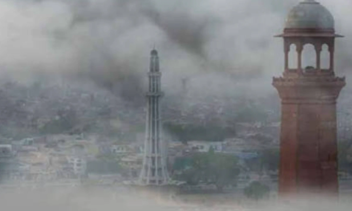 لاہور فضائی آلودگی میں دنیا بھر میں پہلے نمبر پر پہنچ گیا