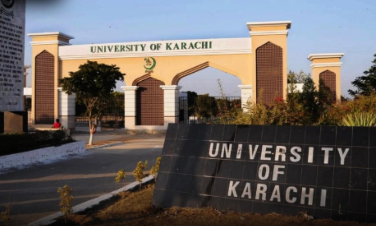 جامعہ کراچی میں تعلیمی سال 2027 کے داخلہ ٹیسٹ،7 ہزار سے زائد امیدواروں کی شرکت