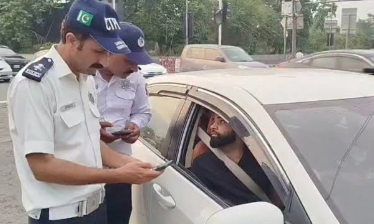 بغیر لائسنس ڈرائیونگ کرنے والوں کے خلاف کریک ڈاؤن کا حکم